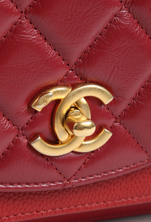 Red Chanel CC Caviar Vanity Bag – Designer Revival